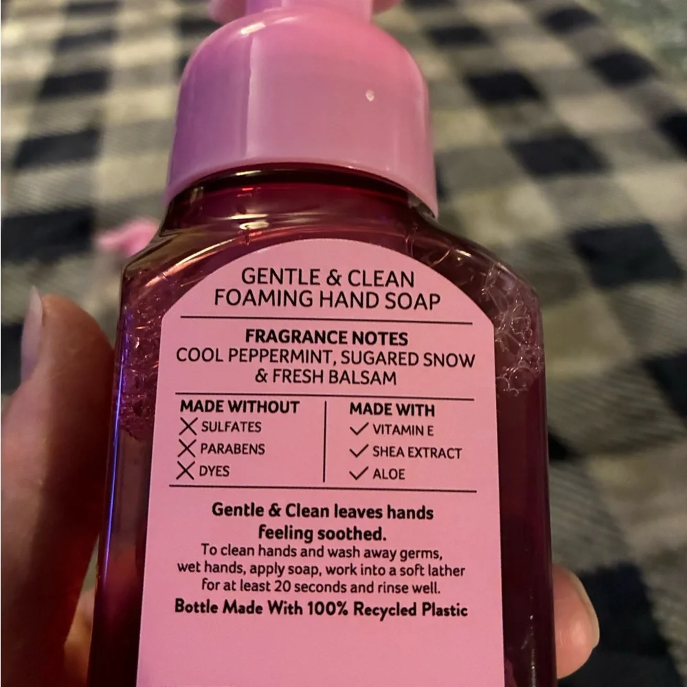 Bath & Body Works Twisted Pepper Mint Foaming Hand Soap - Red and Pink (4) - Picture 2 of 5